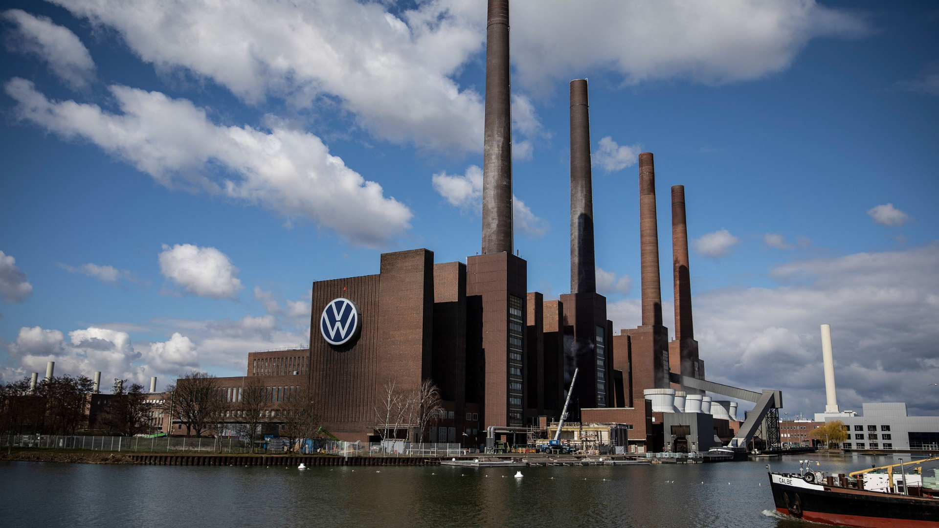 Nhà máy Volkswagen tại Wolfsburg Niedersachsen Đức